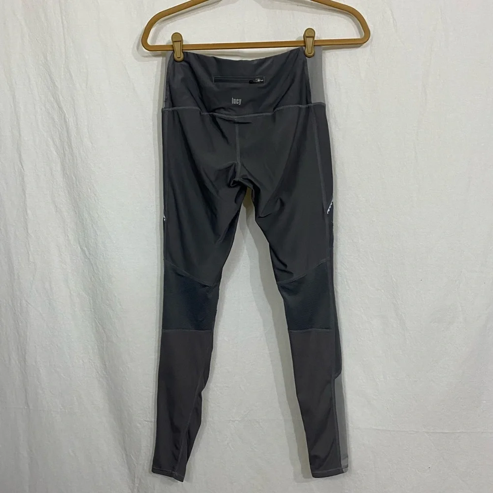 Cute grey leggings. - Picture 3 of 4